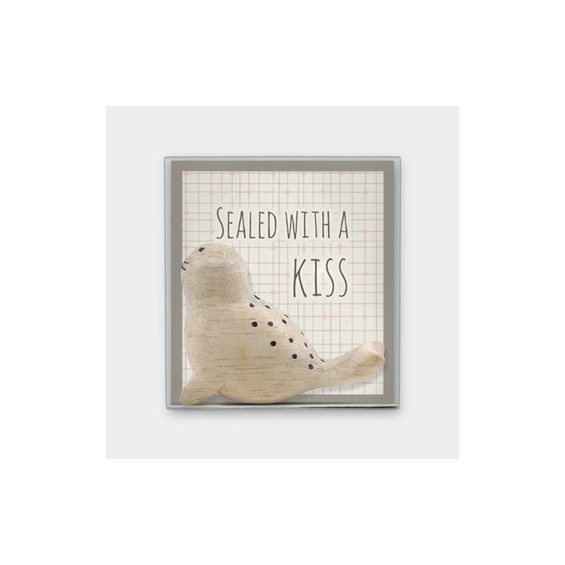 Figurine et message - East of India - Phoque sculpté en bois