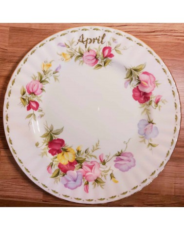 Assiette à dessert Vintage - Avril - Flower of the month - Royal Albert - 20 cm