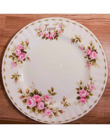 Assiette à dessert Vintage - Juin - Flower of the month - Royal Albert - 20 cm
