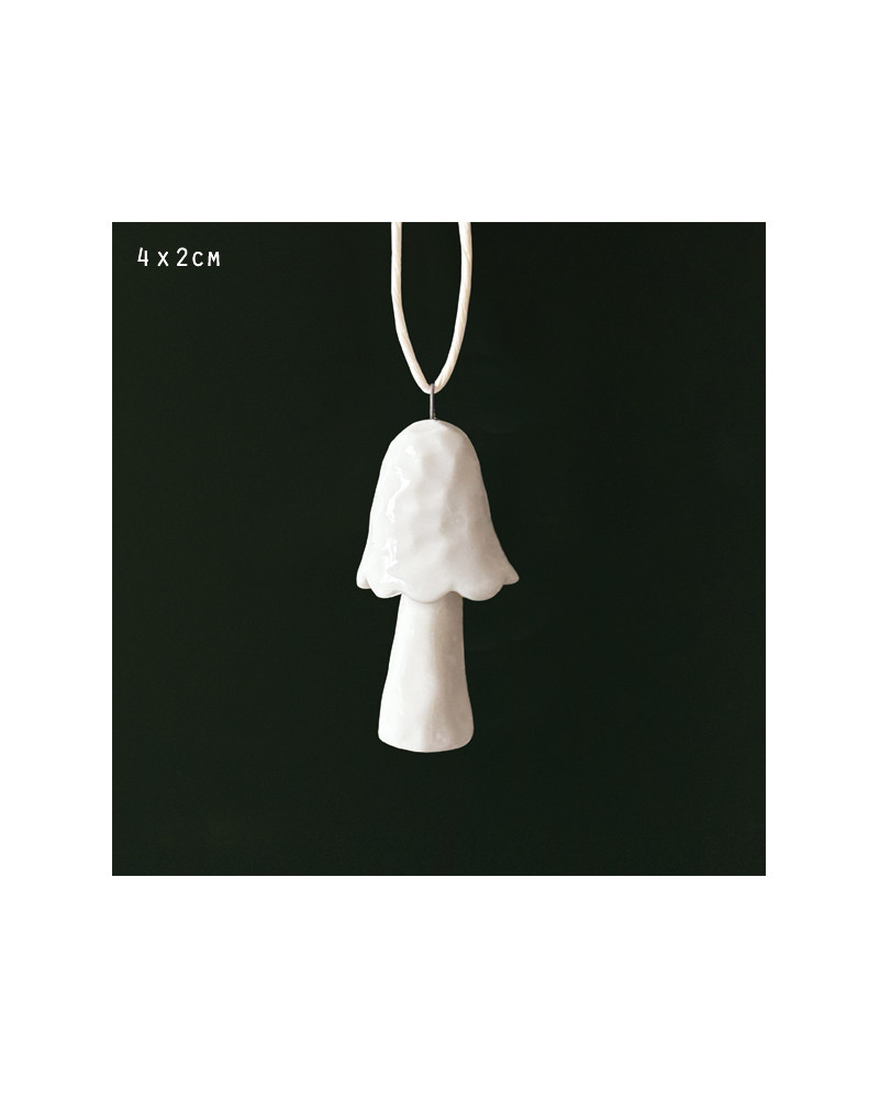 Champignon à suspendre en porcelaine - East of India