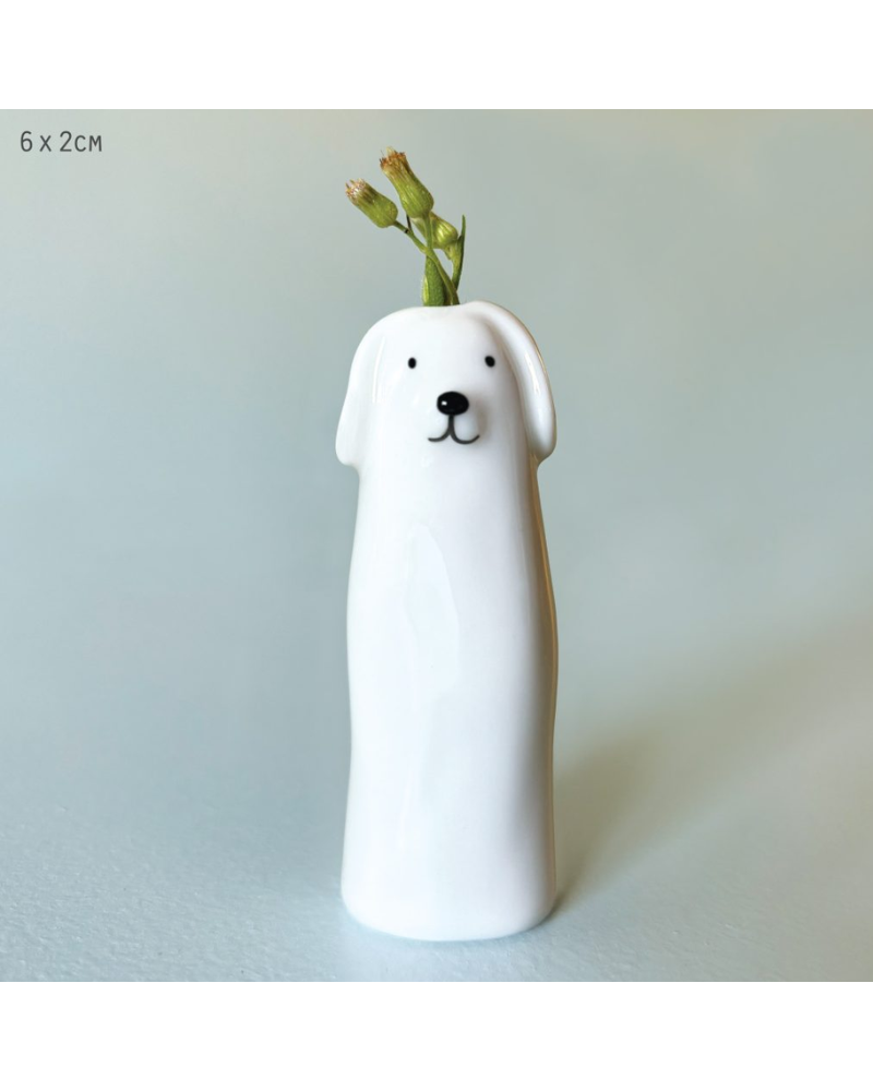 Vase Chien - East of India